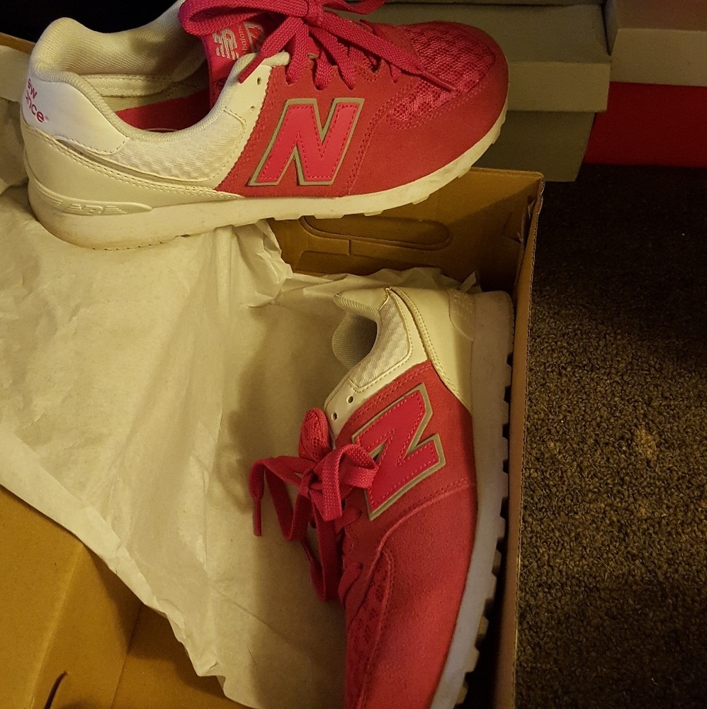 Size 5.5 New Balance sneakers